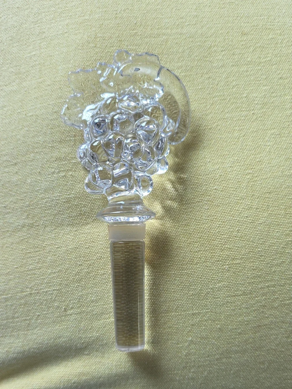 Glass Grape Cluster Bottle Stopper